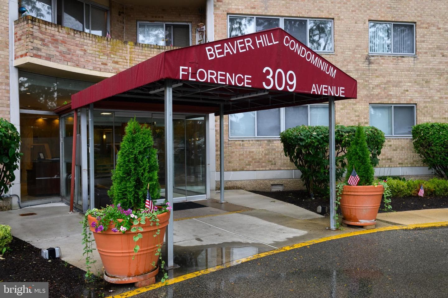 309 Florence Ave #202n photo 3