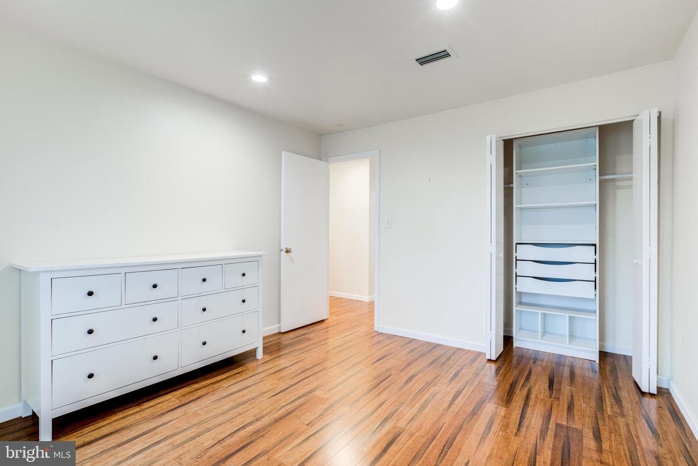421 Wendover #126-B photo 11