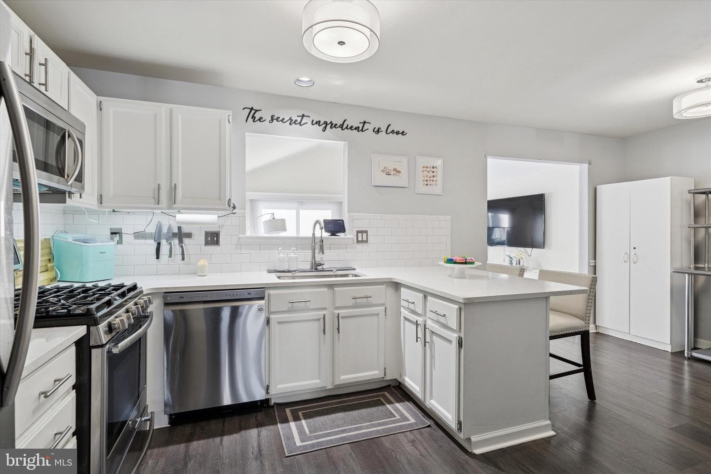 938 Craftsman Road photo 3