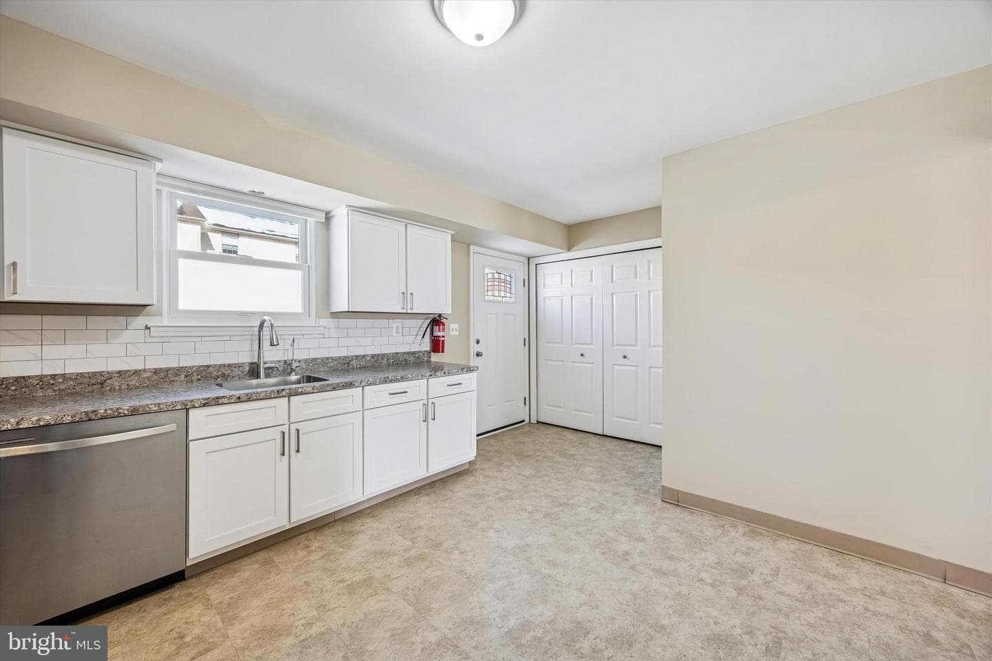 109 Hartranft Avenue photo 10
