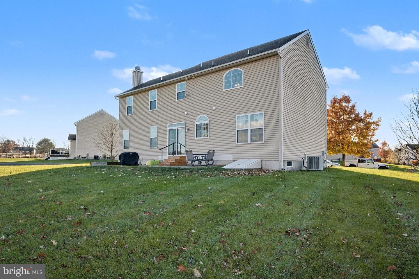118 Fairbrook Drive photo 32
