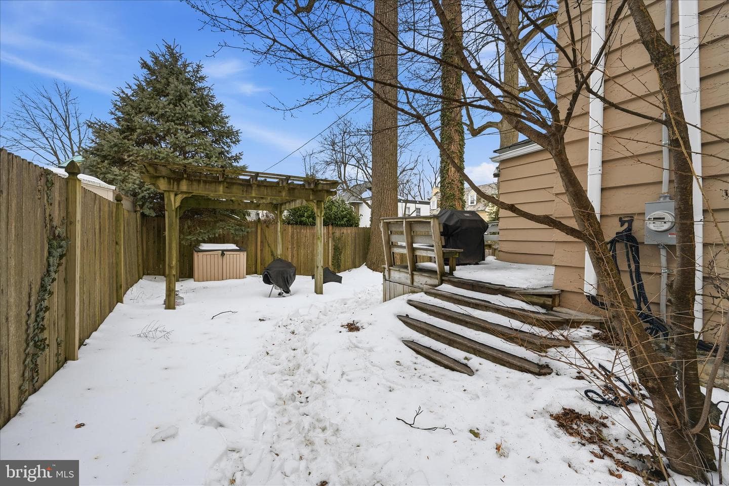 8102 Eastern Avenue photo 29