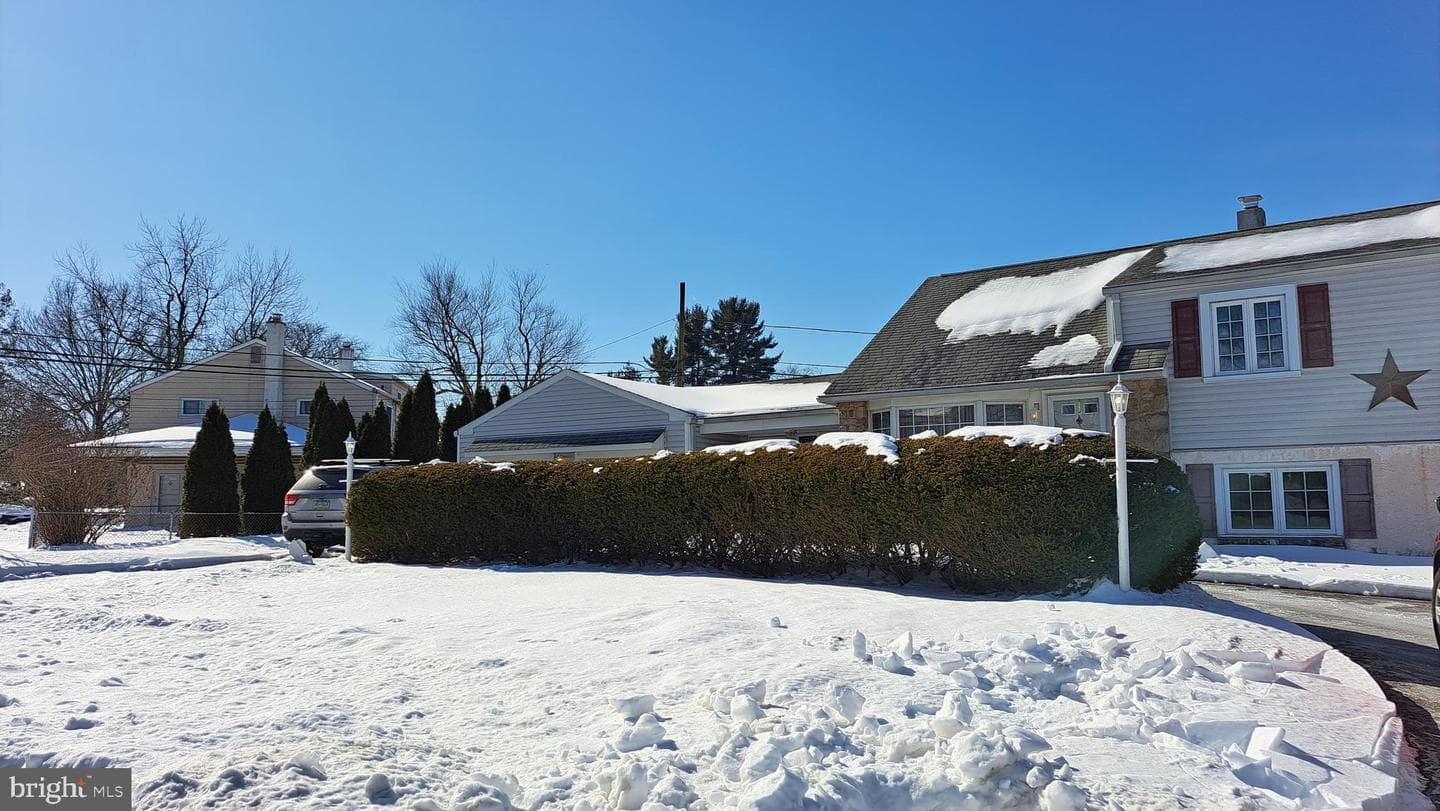 848 Sunnylea Road photo 3