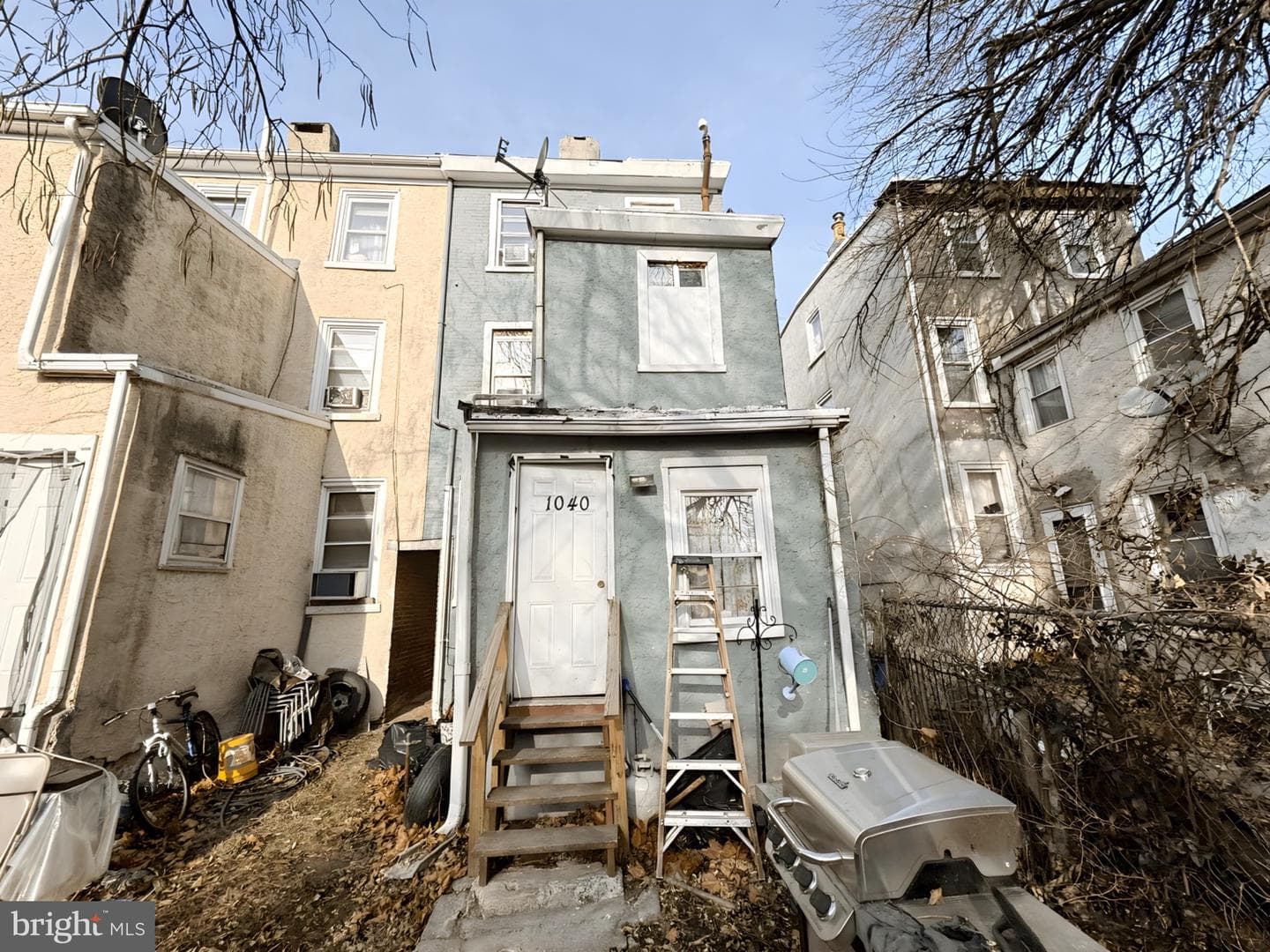 1040 Green Street photo 13