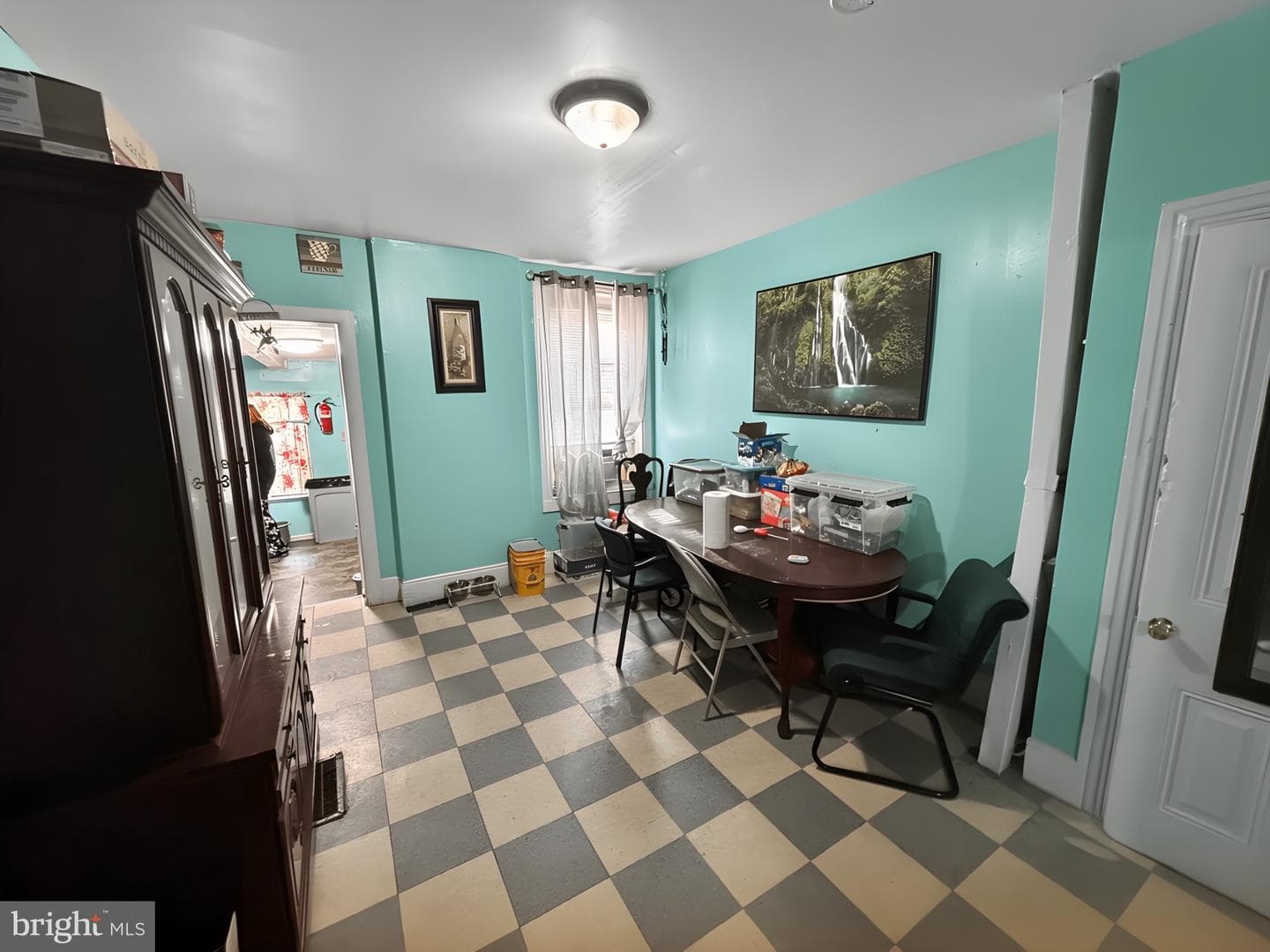 1040 Green Street photo 5