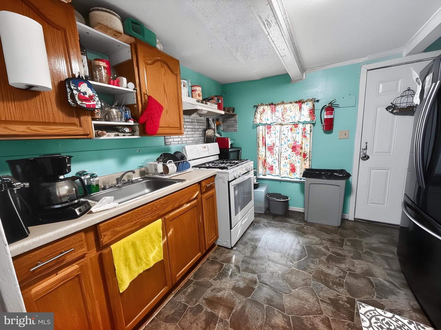 1040 Green Street photo 6