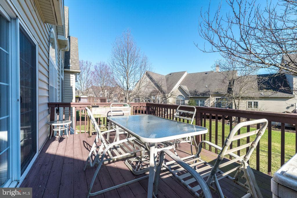 114 W Kennedy Road #189 photo 28