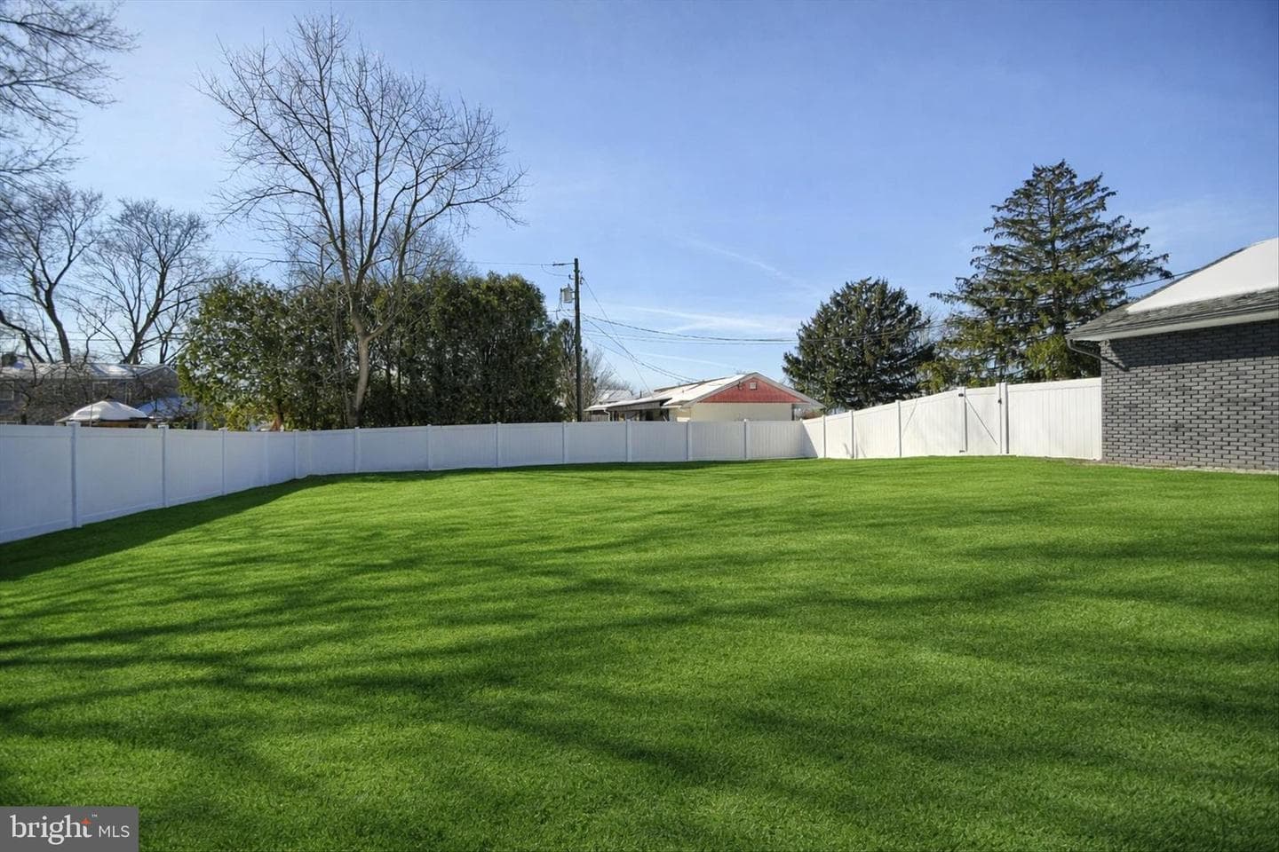 1001 Lakeview Terrace photo 46
