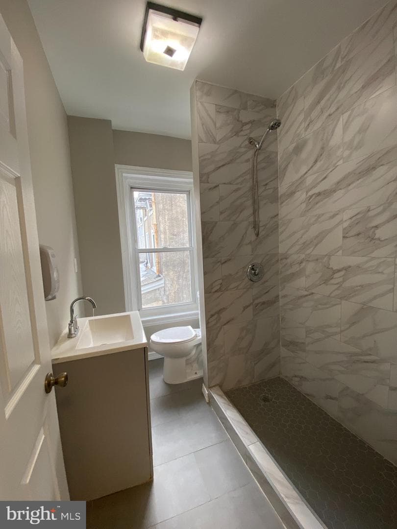 220 Pearl Street photo 11