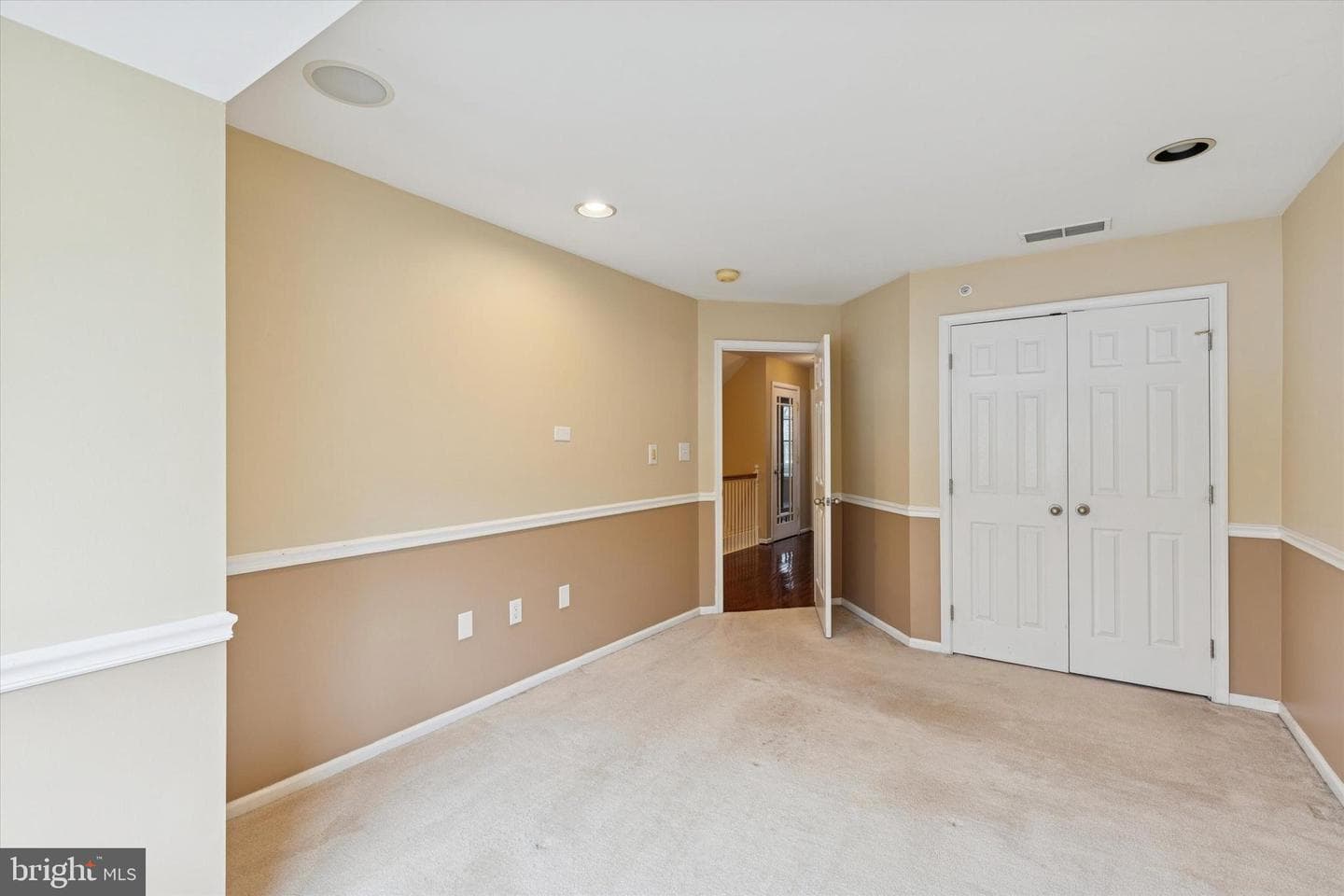 106 Donna Drive photo 18