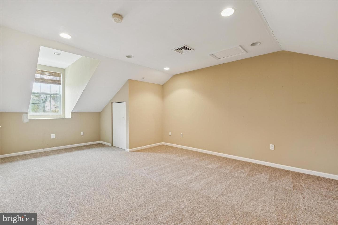 106 Donna Drive photo 28