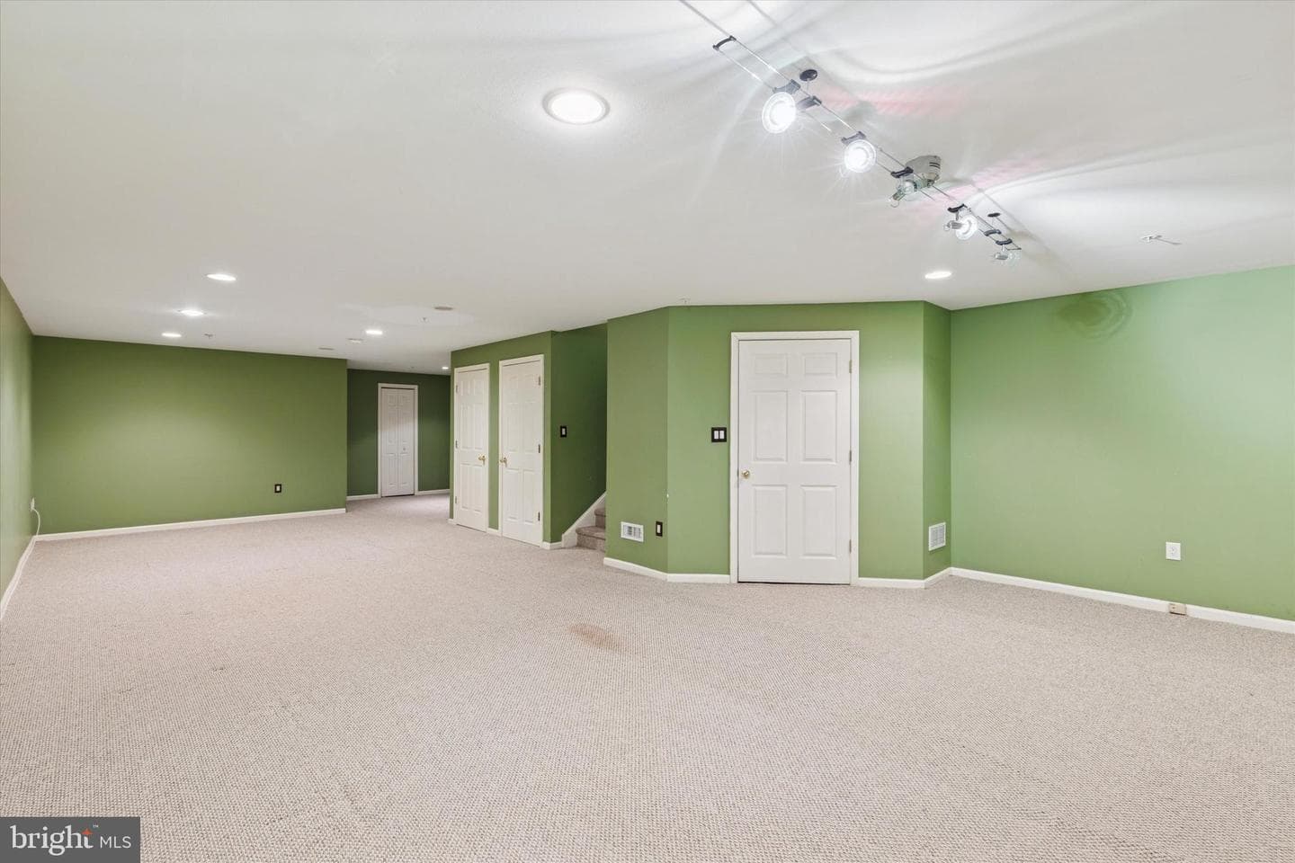106 Donna Drive photo 30