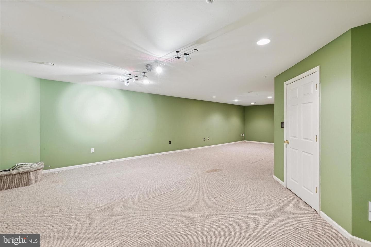 106 Donna Drive photo 32