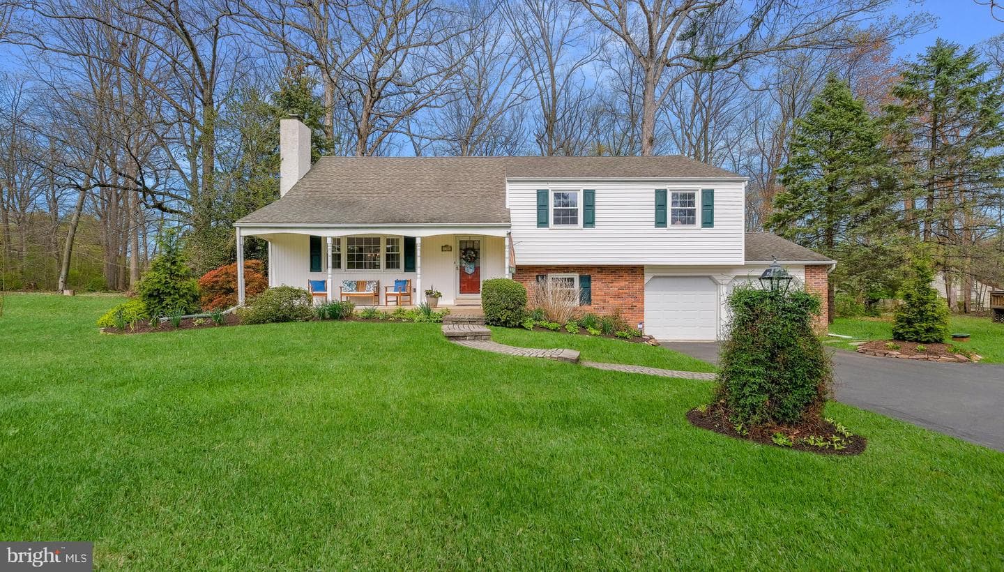 138 Woodland Drive photo 1