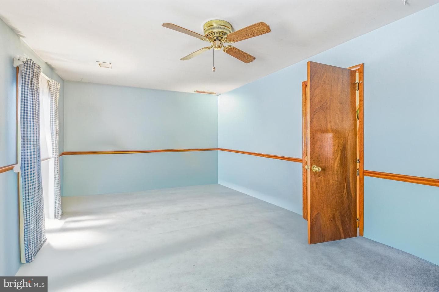 312 Royal Avenue photo 17