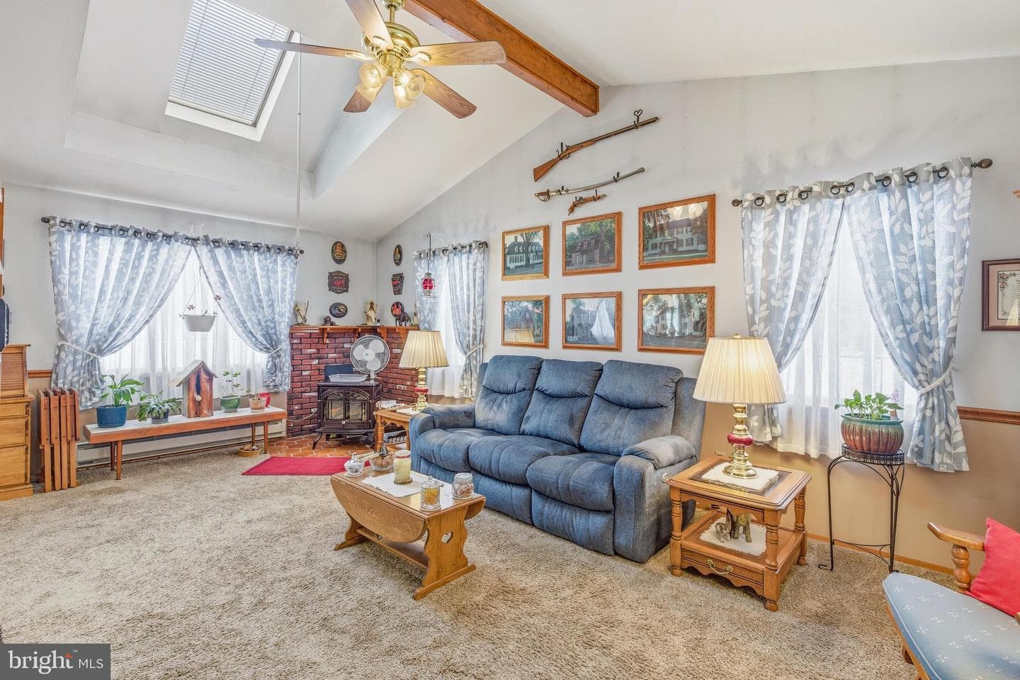 312 Royal Avenue photo 7