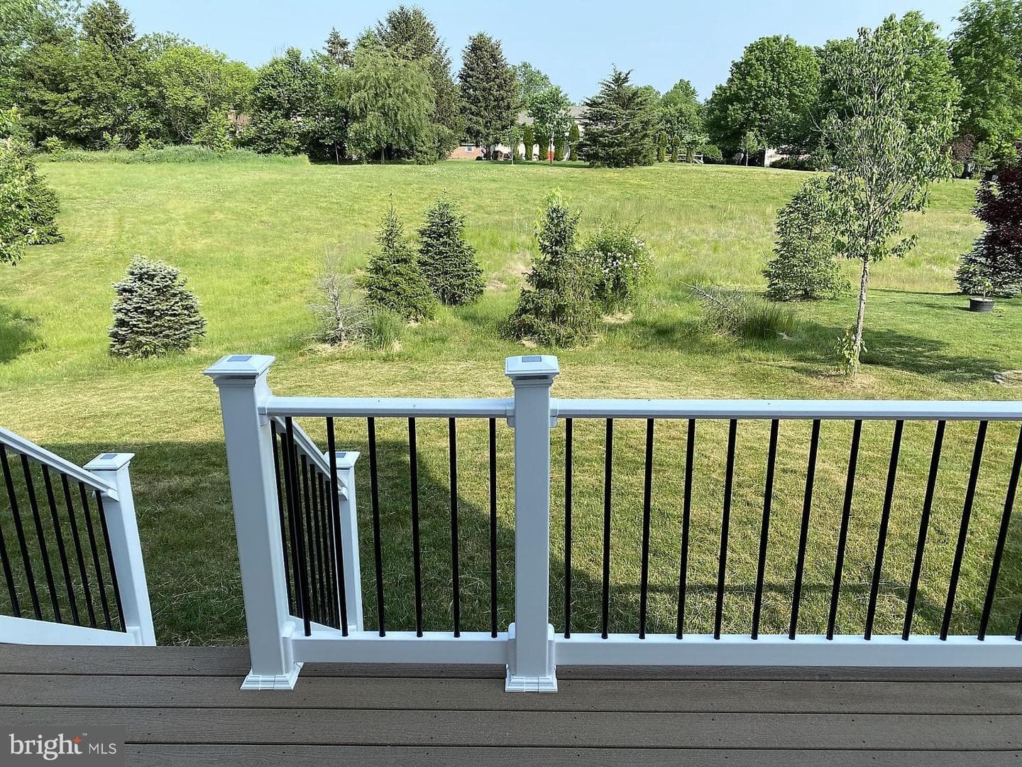 122 Garrett Lane photo 7