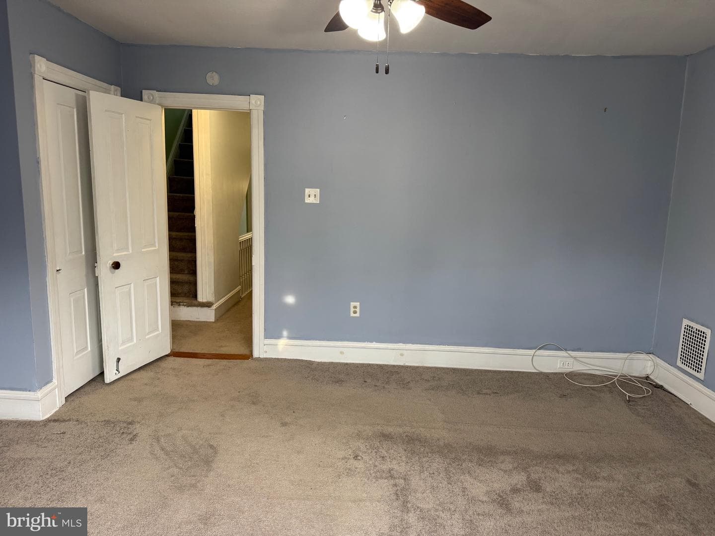 52 Hillside Avenue photo 19