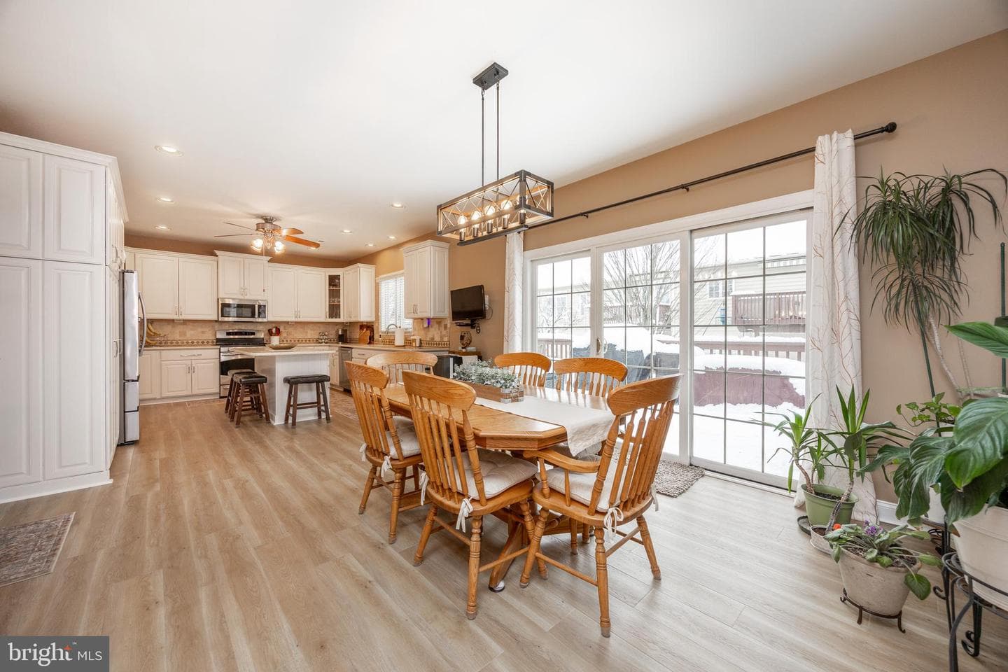 812 E Kennedy Road photo 12