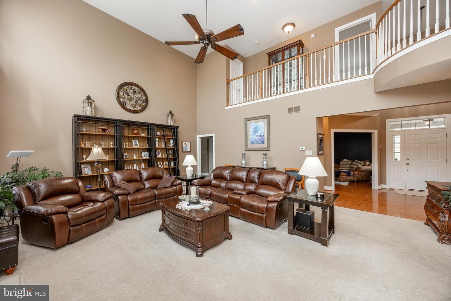 812 E Kennedy Road photo 17