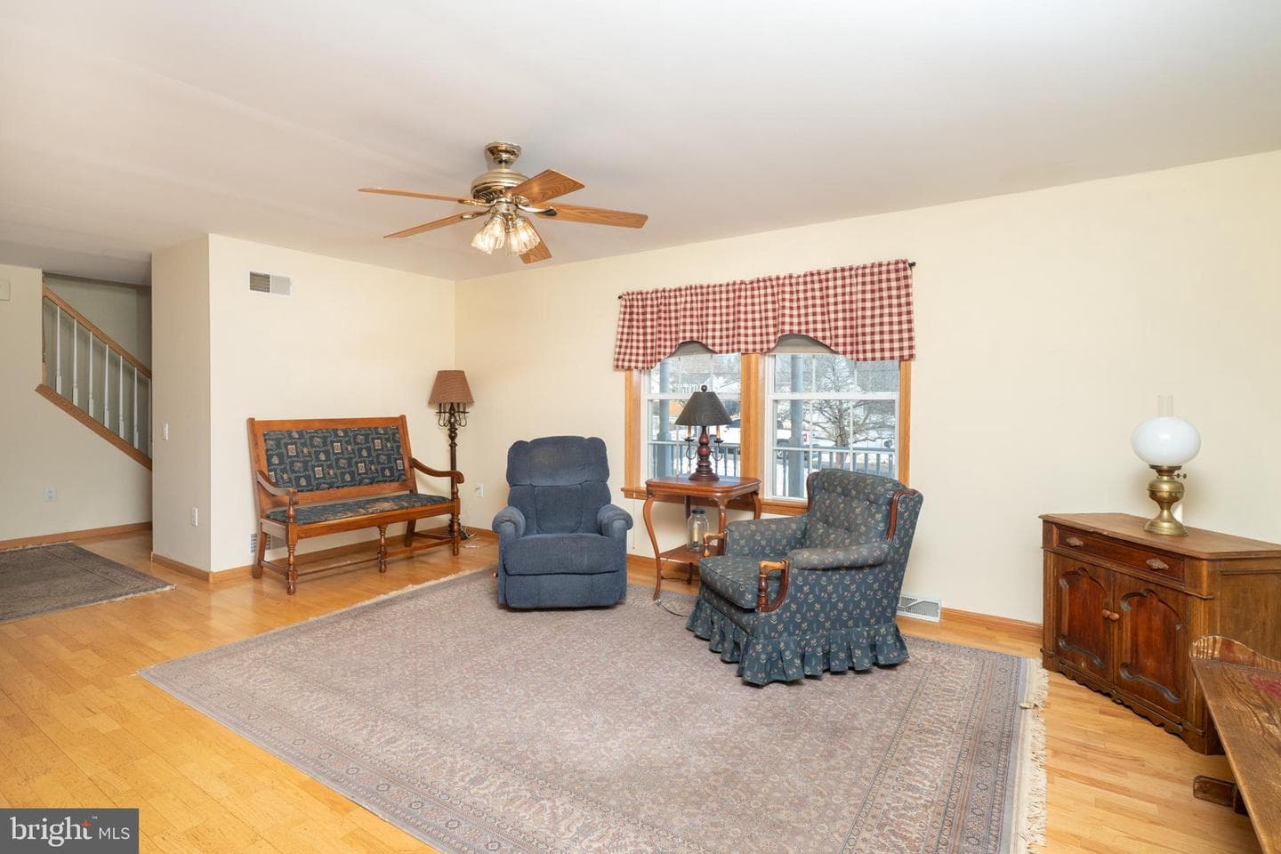 655 S 4th Avenue photo 10