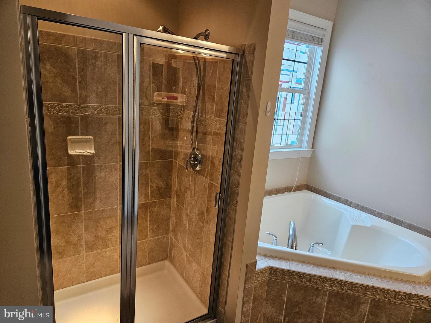 458 Peters Way photo 22