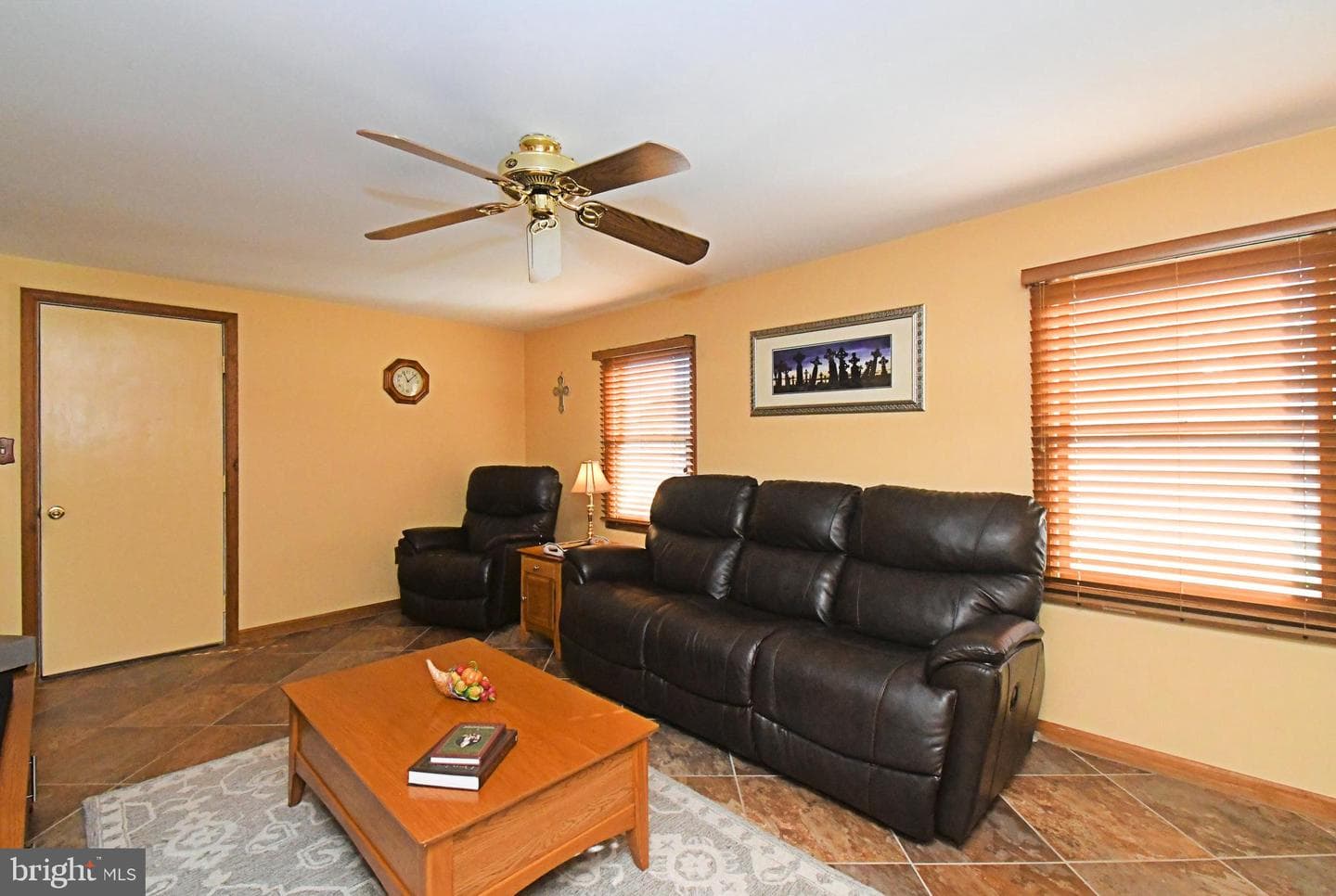 381 Courtland Avenue photo 15