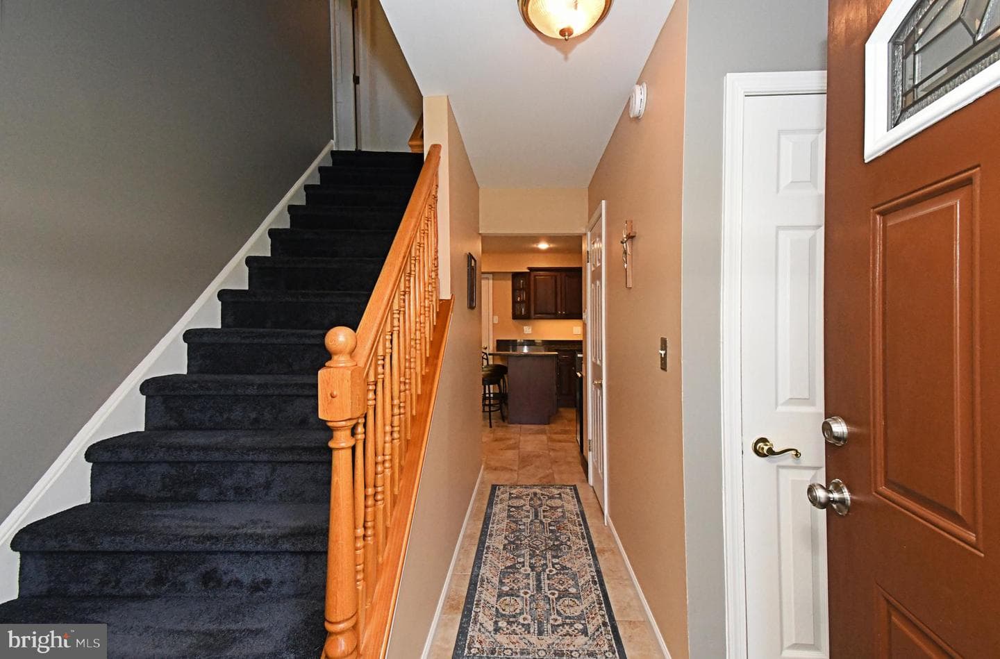 381 Courtland Avenue photo 3