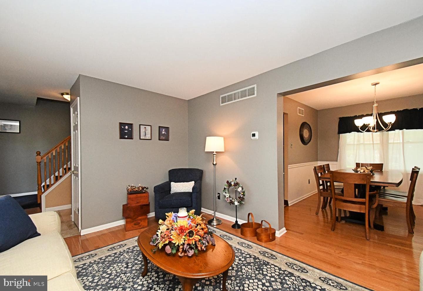 381 Courtland Avenue photo 6