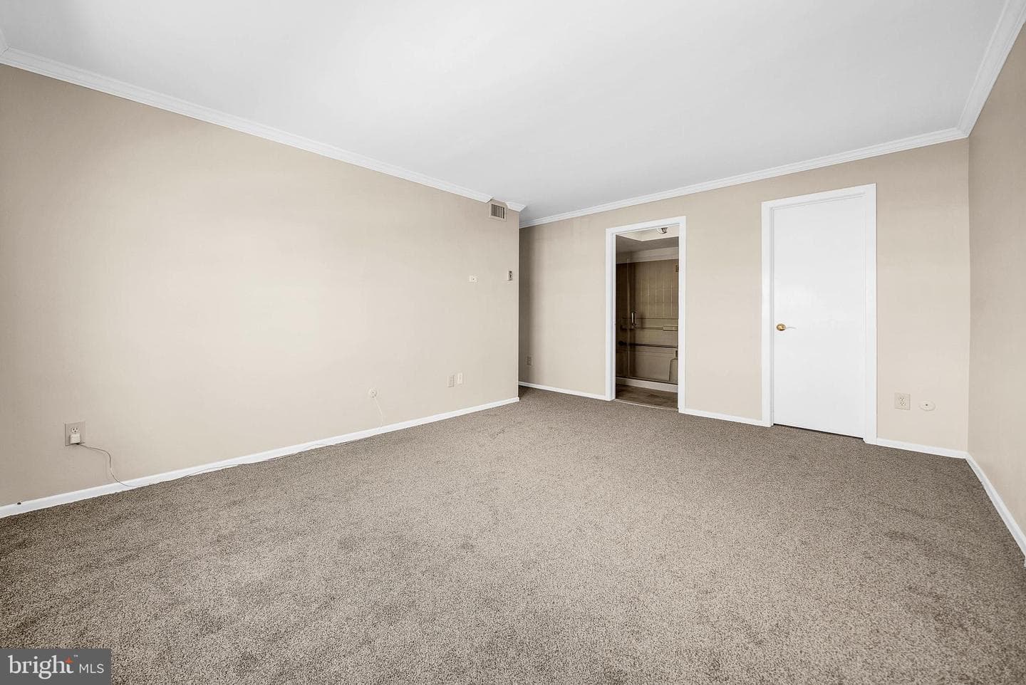 1570 The Fairway #411 E photo 27