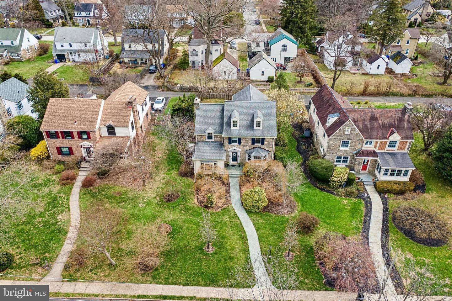 8331 High School Road photo 34