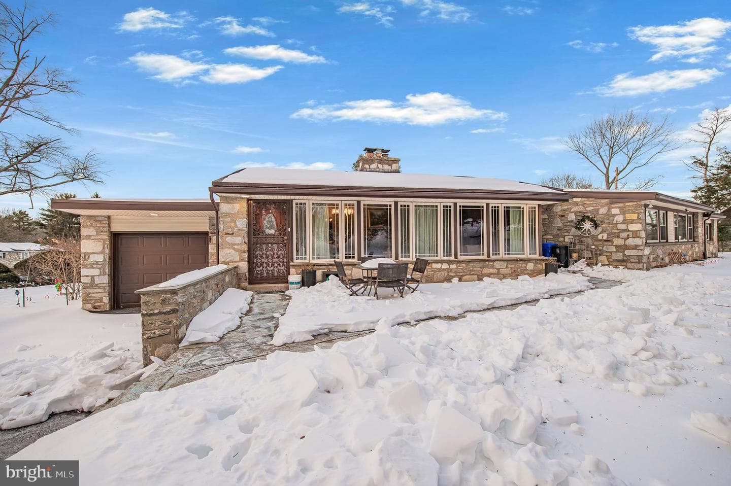 2409 Ashbourne Road photo 1