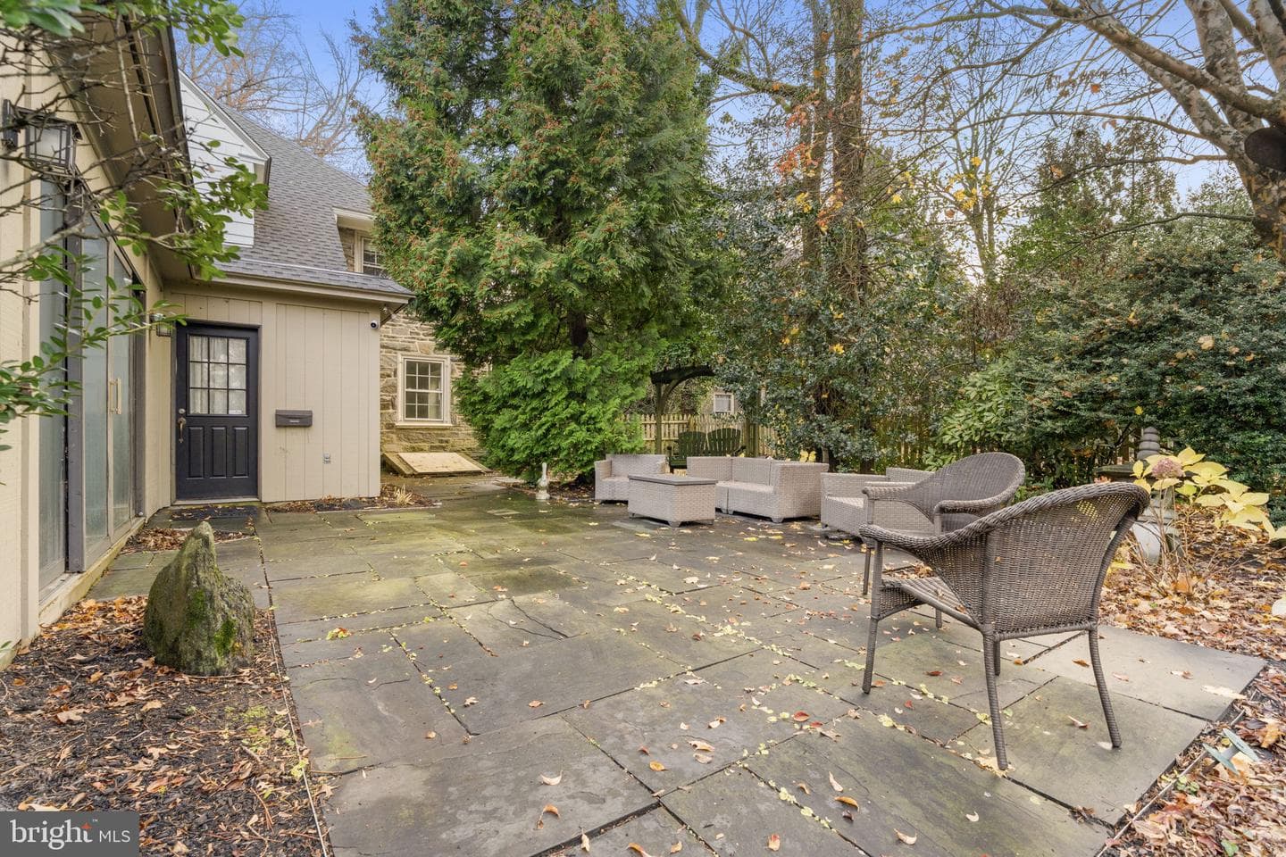 13 E Newfield Way photo 72