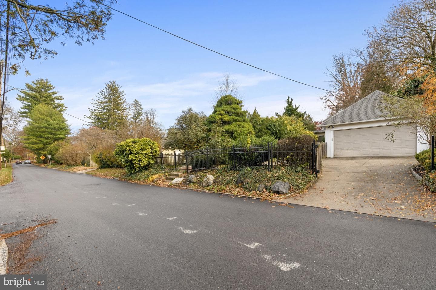 13 E Newfield Way photo 75