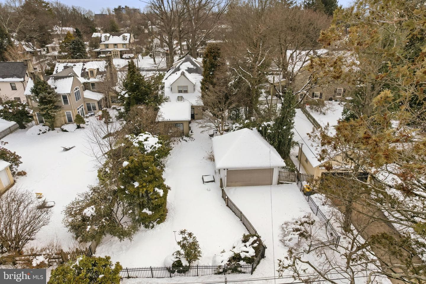 13 E Newfield Way photo 84