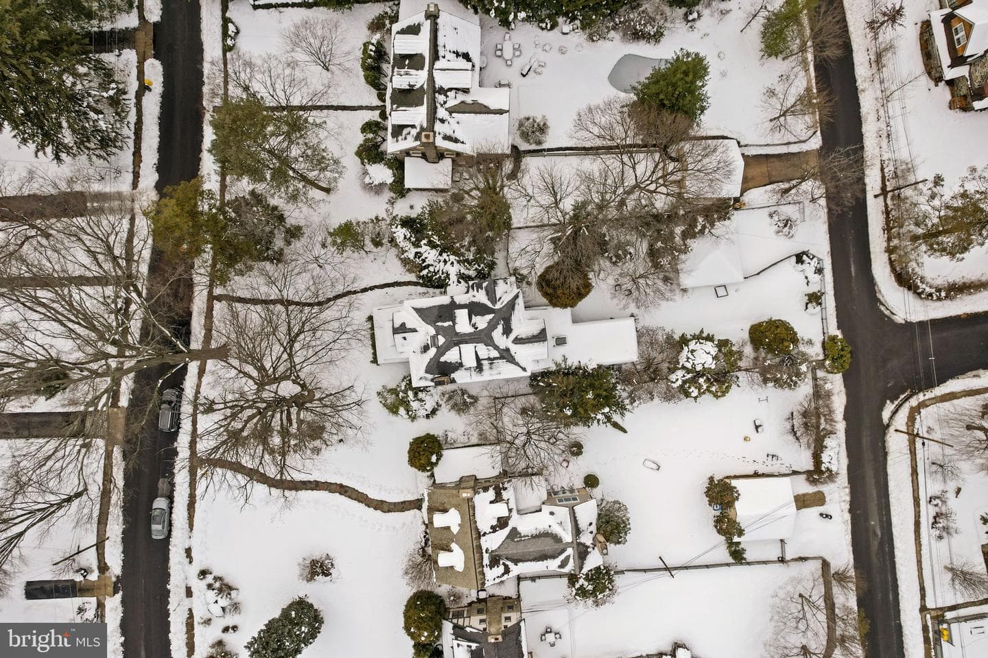 13 E Newfield Way photo 86