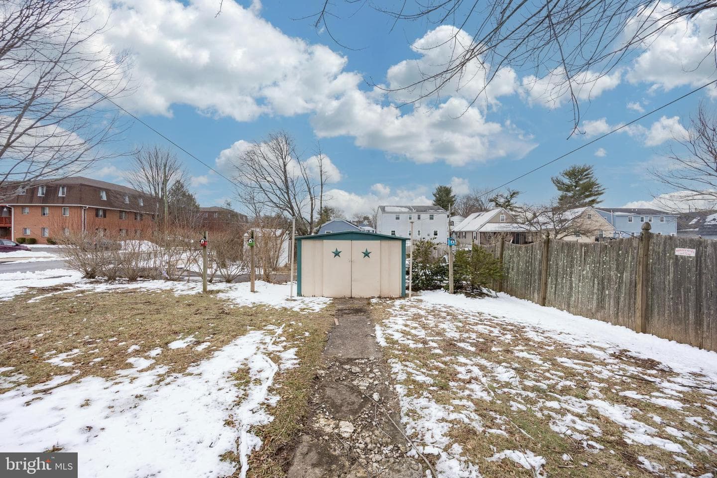 746 N Hanover Street photo 26