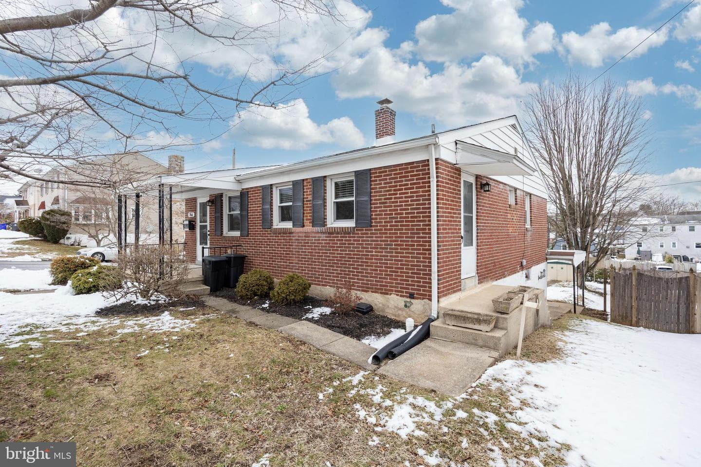 746 N Hanover Street photo 4