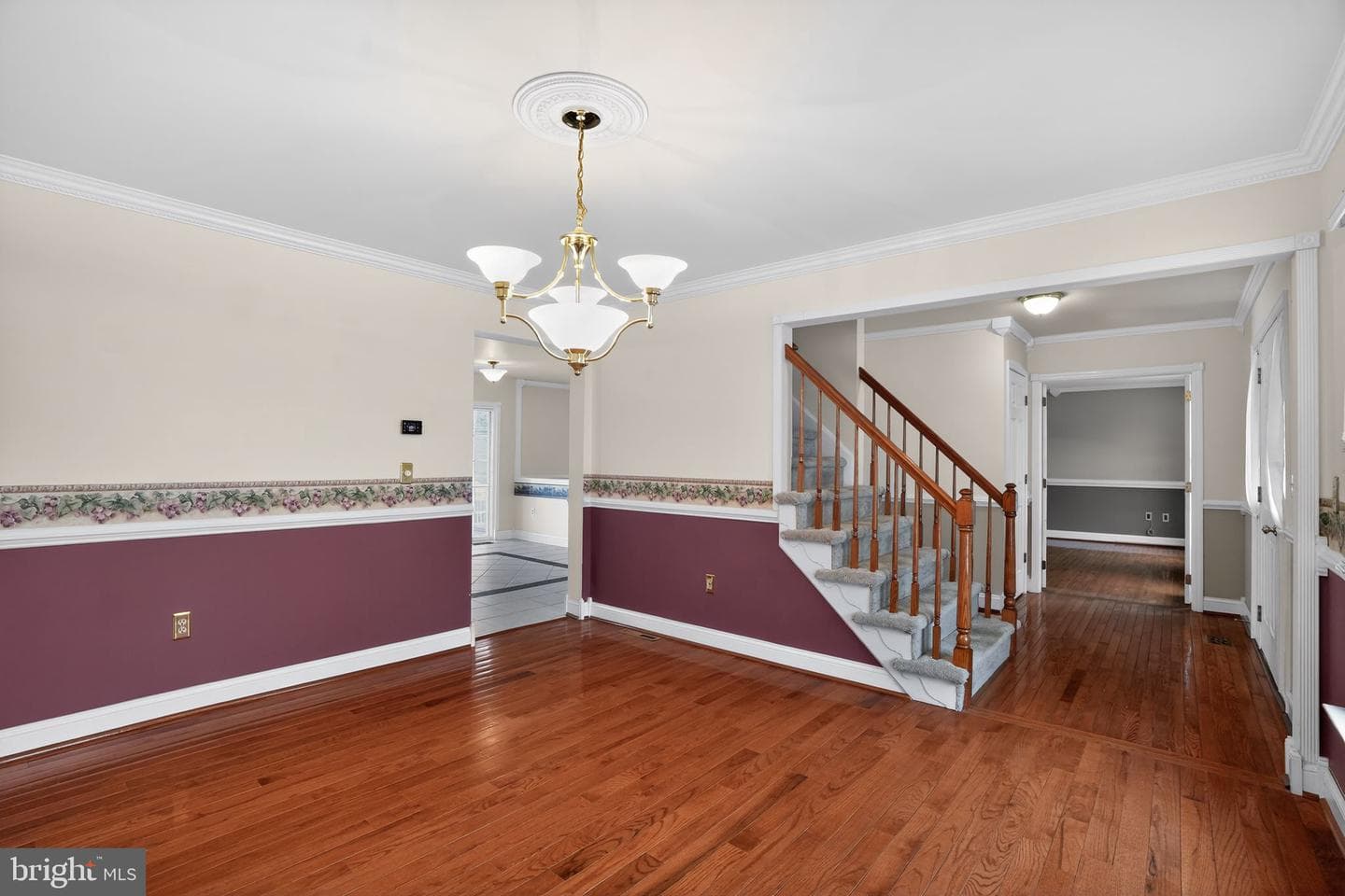 329 Morgan Way photo 2