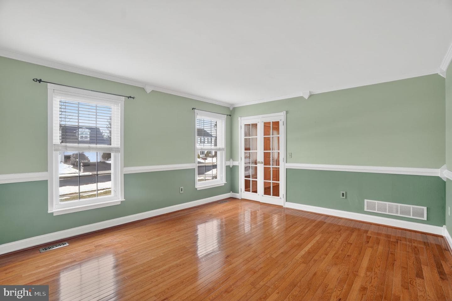 329 Morgan Way photo 5