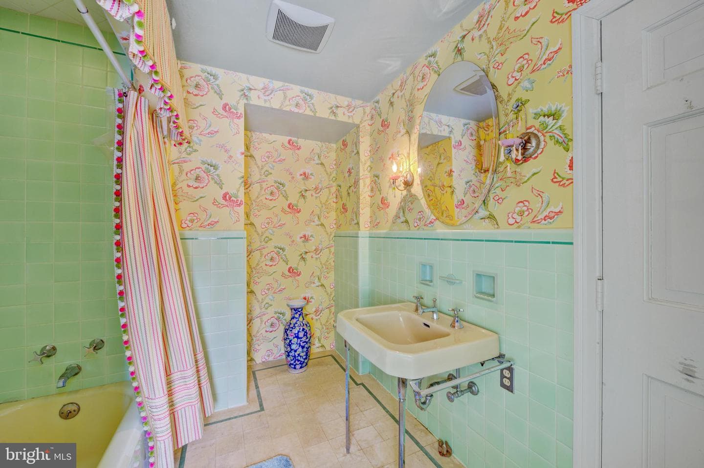 435 Garden Lane photo 41