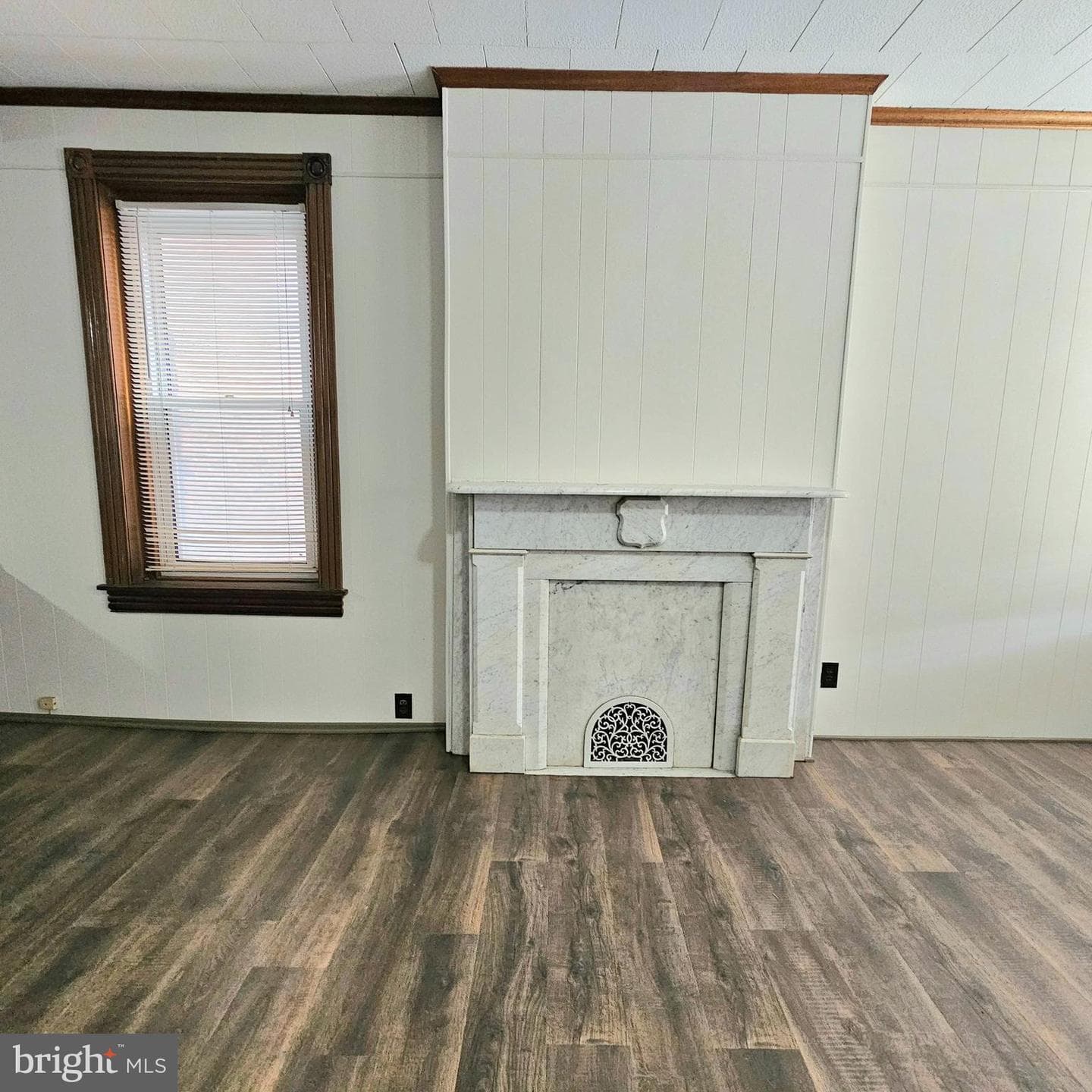 115 W 4th Street photo 16