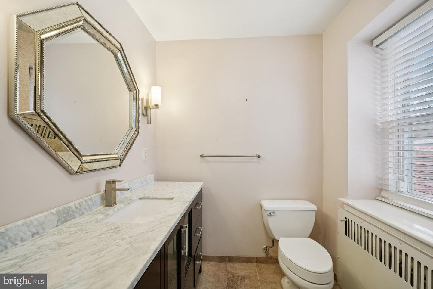 411 Lodges Lane photo 32