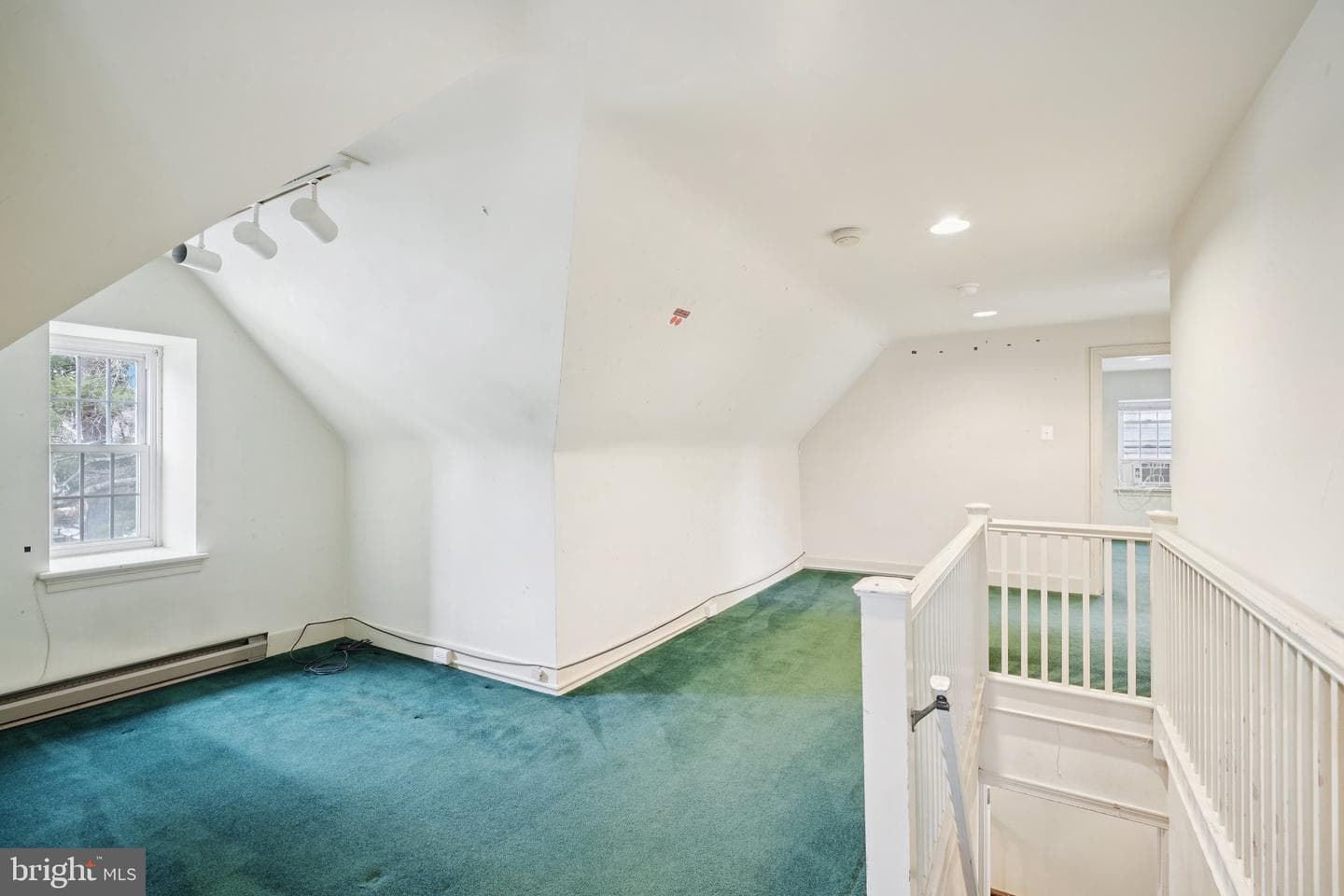 411 Lodges Lane photo 44
