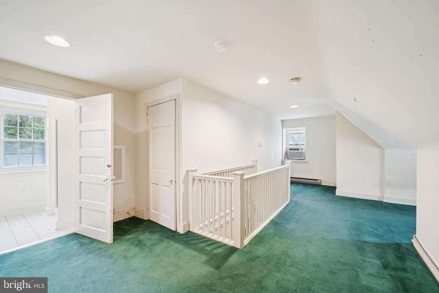 411 Lodges Lane photo 45
