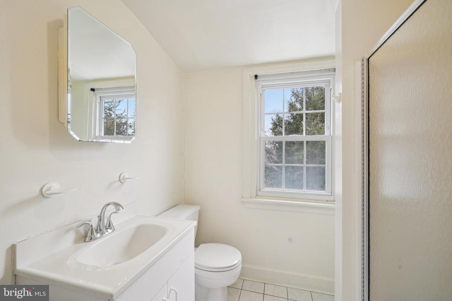 411 Lodges Lane photo 49