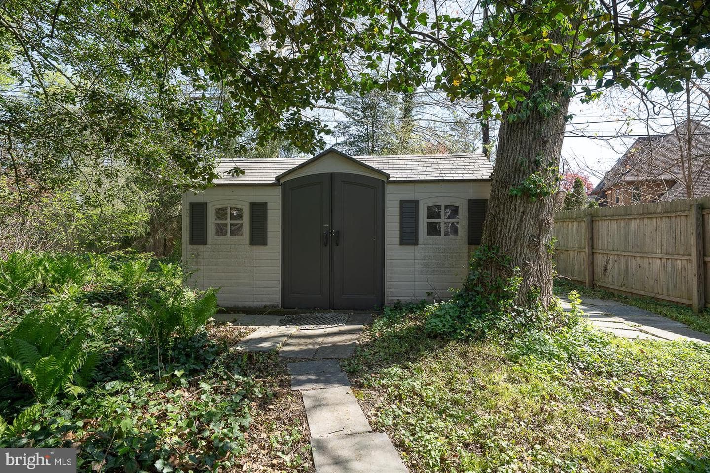 421 Wister Road photo 48