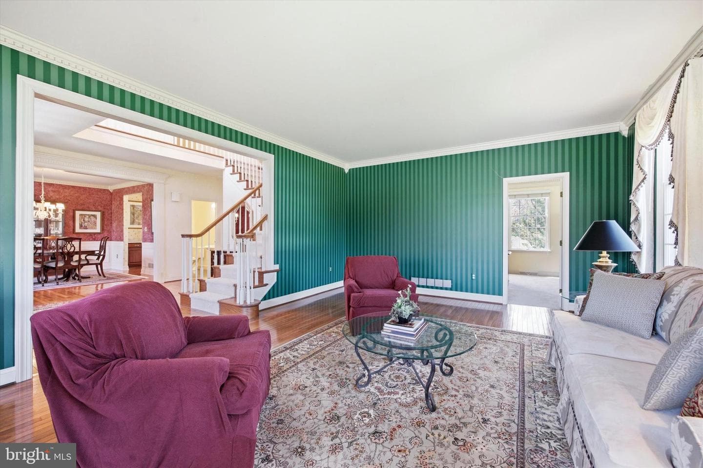 2594 Hillcrest Drive photo 6