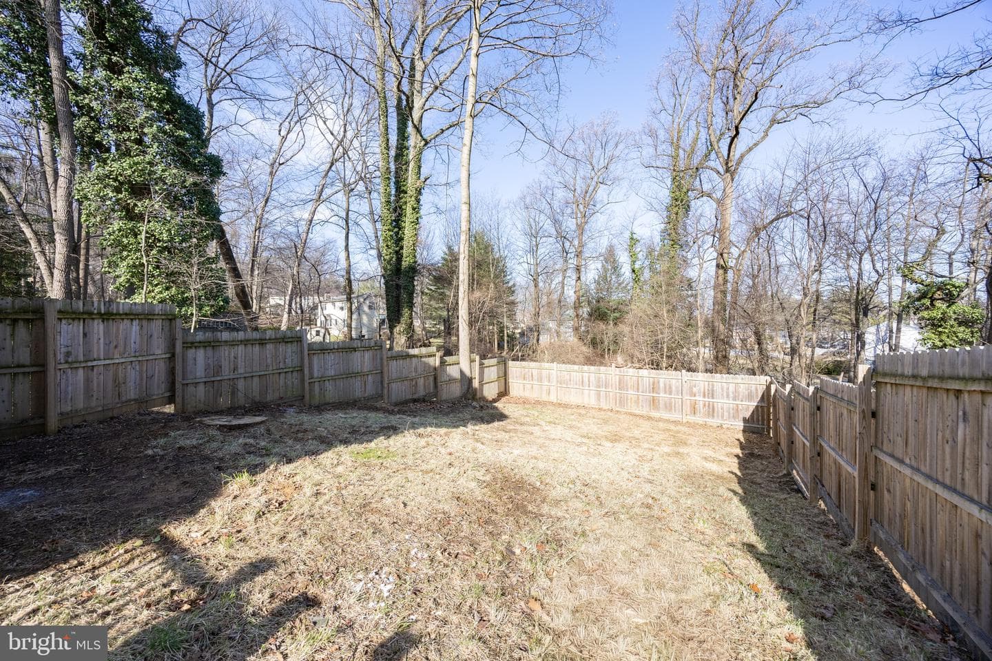648 Shoemaker Lane photo 32
