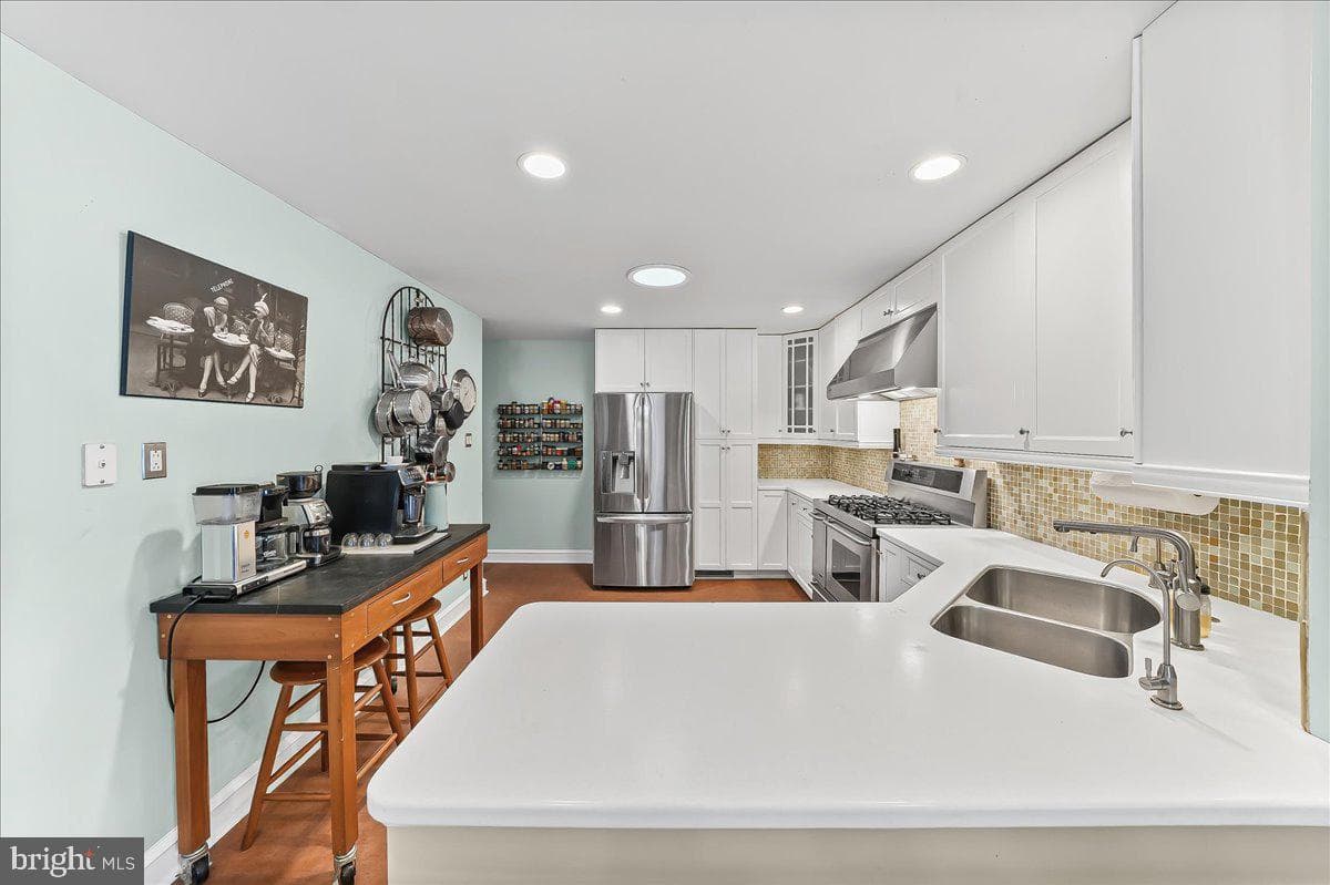 513 Waln Road photo 10